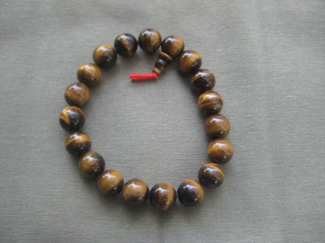 Tiger Eye Bracelet balance between extremes, discernment, vitality, strength, practicality 3417